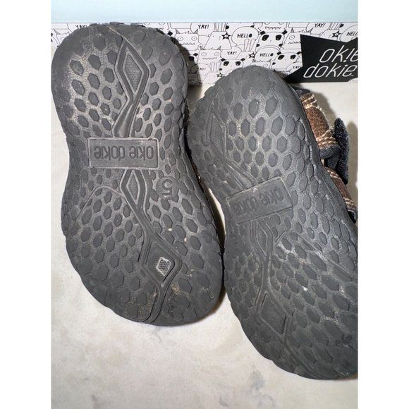 Okie Dokie Toddler Boys Lil Cash Brown Adjustable Sandals - Size 5 - Picture 5 of 6